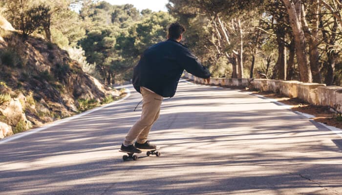 How to turn skateboard